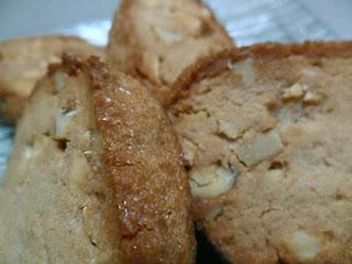 RUSTICI DI CASTAGNE,NOCI E CIOCCOLATO BIANCO RUSTICI DI CASTAGNE,NOCI E CIOCCOLATO BIANCO