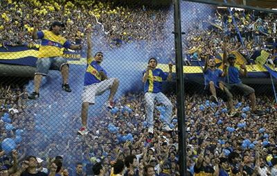 I giocatori del Boca Juniors Under 17 aggrediscono l'arbitro (VIDEO)