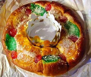 Alla scoperta dei dolci tradizionali natalizi : in Spagna con il Roscón de Reyes