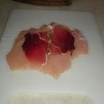 Arrostini di petto di pollo con speck e provola Arrostini di petto di pollo con speck e provola