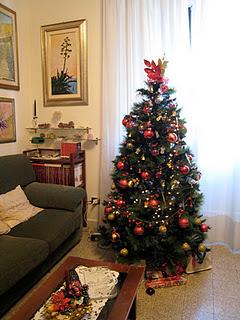 SOTTO L'ALBERO SOTTO L'ALBERO