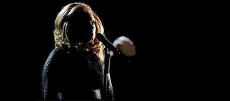 Adele… “21” diventa il disco più venduto negli USA!