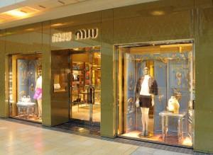 Fashion&Fashion;: Miu Miu apre a Houston, Ermanno Scervino a Bucarest e Gucci su iPad e iPhone