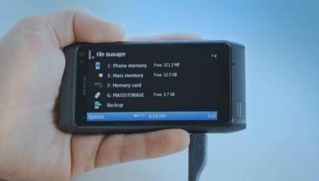 Nokia N8: la funzione USB “On The Go” si mostra in video Nokia N8 USB On The Go Video Demo
