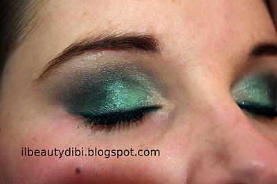 Make up - KIKO Color Fever Eyeshadow Palette 03 Hyperreal Green Wood