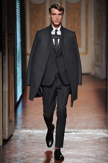Pitti Uomo: Valentino Men Fall/Winter 2012-13 Pitti Uomo: Valentino Men Fall/Winter 2012-13