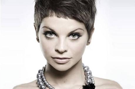 06-01-2012 Alessandra Amoroso, disco di platino in tre settimane