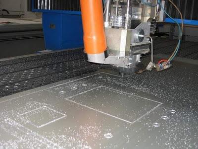 Le materie plastiche: come realizzare un file di taglio per laser e pantografi Le materie plastiche: come realizzare un file di taglio per laser e pantografi