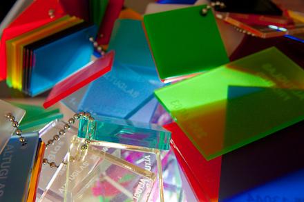 Le materie plastiche: come realizzare un file di taglio per laser e pantografi Le materie plastiche: come realizzare un file di taglio per laser e pantografi