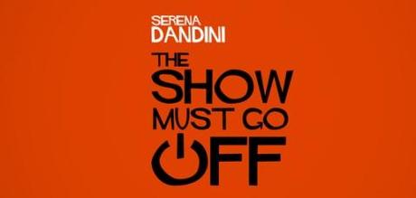 Serena Dandini debutta su La7 con “The show must go off”. Nella prima puntata Andrea Camilleri e Tiziano Ferro