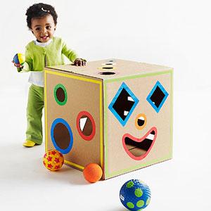 Da scatole di cartone a giocattoli per bambini