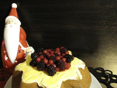 E' DENTRO A QUESTO CHE, CHE SBOCCIA IL MONDO INTERO - SEMIFREDDO DI PANDORO AI FRUTTI DI BOSCO CON MASCARPONE