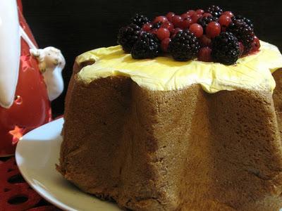 E' DENTRO A QUESTO CHE, CHE SBOCCIA IL MONDO INTERO - SEMIFREDDO DI PANDORO AI FRUTTI DI BOSCO CON MASCARPONE