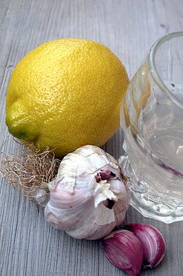 Proprietà curative della buccia del limone (biologico) e dell'aglio ... e qualche altro suggerimento per le affezioni 