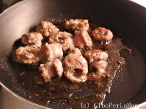 Jacket Potatoes con salsiccia e Chaumes