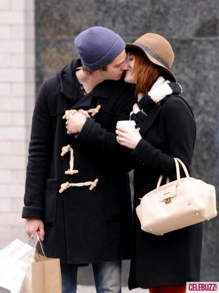 Baci reali per Emma Stone e Andrew Garfield