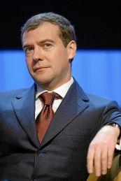 Dmitrij Medvedev Medvedev preme per una riforma del sistema radio-TV