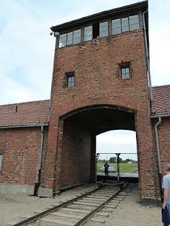 La giornata della memoria, la Shoah, Auschwitz e altri orrori La giornata della memoria, la Shoah, Auschwitz e altri orrori