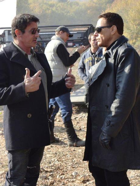 Jean Claude Van Damme pubblica foto su facebook dal set di Expendables 2