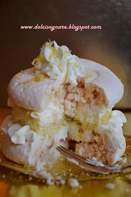 Tortine meringa alla crema di limoni Tortine meringa alla crema di limoni