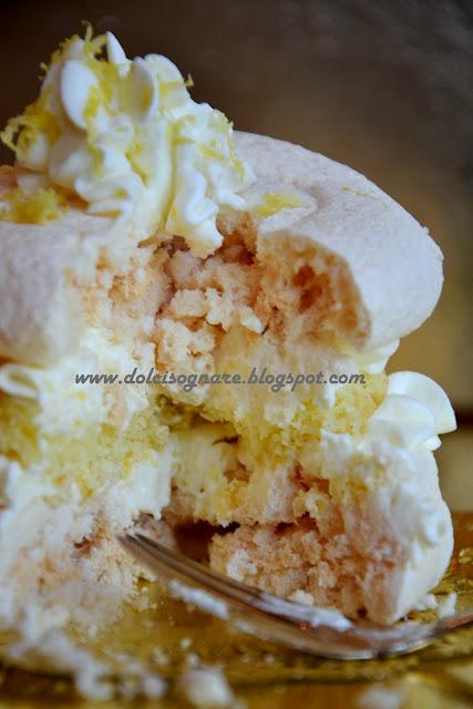 Tortine meringa alla crema di limoni Tortine meringa alla crema di limoni