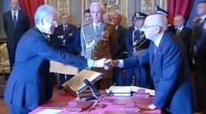 Il doppiopesismo di Napolitano smascherato nella firma dei decreti del Governo Monti