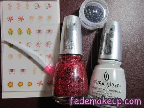 4 Review China Glaze 883 Mrs.Claus e 818 Snow più gemme e nail tatoo
