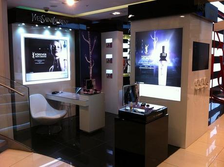 YSL// da Sephora Milano tante news per voi PodioYSL_Sephora 4