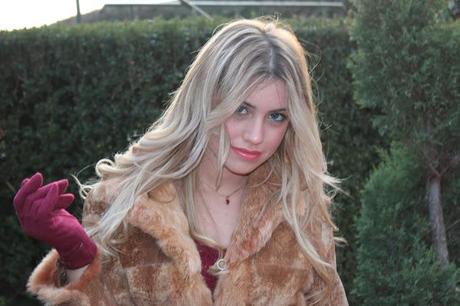 Beige and Burgundy ! Beige and Burgundy !