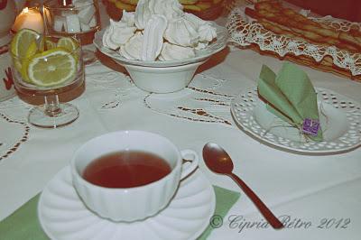 Tè di Imbolc dalla zia Annita Tè di Imbolc dalla zia Annita