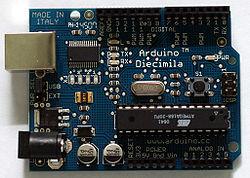 Arduino framework opensource made in Italy per l'apprendimento veloce dei principi fondamentali dell'elettronica.