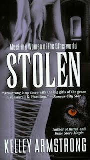 Recensione: STOLEN. Figlia della luna Recensione: STOLEN. Figlia della luna