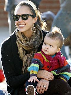 Celebrity Hottest Mum: Jessica Alba, Madonna , Halle Berry ?