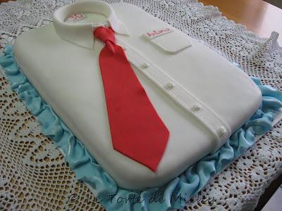 Torta 30° compleanno in camicia e cravatta