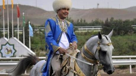 TURKMENISTAN: Elezioni presidenziali, la pittoresca farsa di Berdymukhammedov