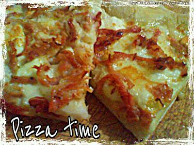 Pizza² : bianca con aglio, crescenza e speck croccante