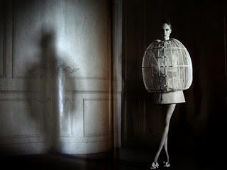 Valentino Haute Couture Automne/Hiver 2010.11 by Luciana Val et Franco Musso Valentino Haute Couture Automne/Hiver 2010.11 by Luciana Val et Franco Musso