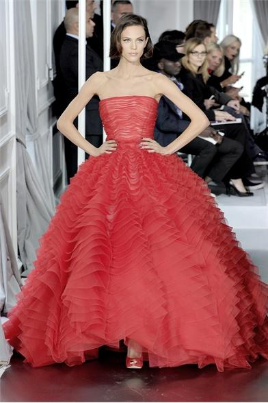 Charming Christian Dior spring couture 2O12.