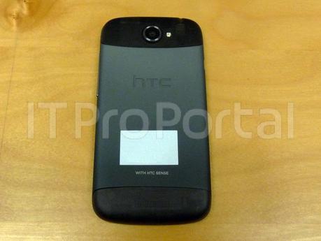 ITProPortal HTC One S 9 overlaywm2 HTC One S, ecco le prime foto reali