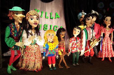 Museo della Marionetta, un mondo di curiosità in miniatura, sospeso tra gioco e magia del teatro.