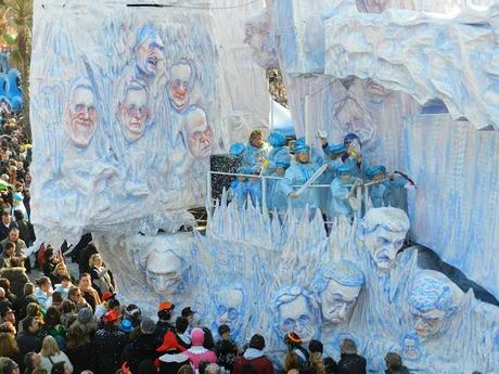 VIAREGGIO IL CARNEVALE D'ITALIA