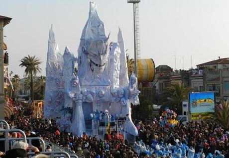 VIAREGGIO IL CARNEVALE D'ITALIA