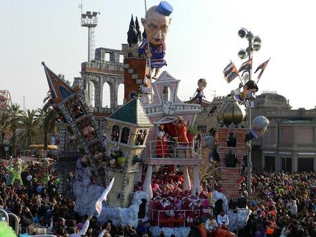 VIAREGGIO IL CARNEVALE D'ITALIA