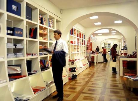 Fabriano boutique - that beautiful world made of italian paper