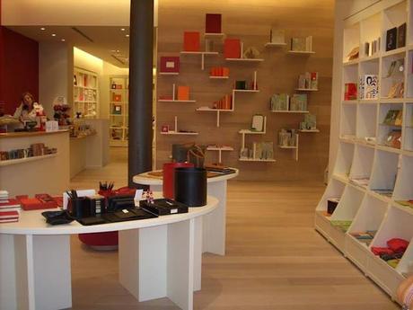 Fabriano boutique - that beautiful world made of italian paper