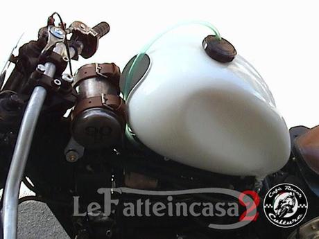 Lefatteincasa 2 : The italian bob  Guzzi v65 by Gex