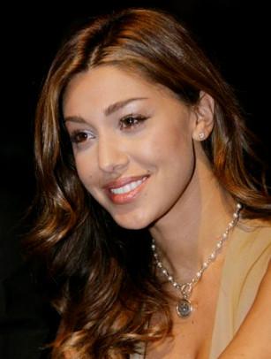 BELEN PREOCCUPATA PER FABRIZIO CORONA BELEN PREOCCUPATA PER FABRIZIO CORONA