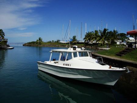 La barca di Navini Island Resort alla Marina di Vuda Point