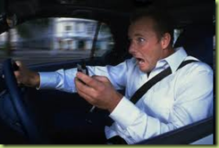 image thumb3 Utilizzare un cellulare durante la guida e’ piu’ pericoloso dell’alcol