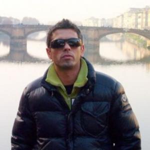 Perugia: Luca Rosi è stato ucciso per difendere la fidanzata. E il paese pensa a una taglia sui tre assassini